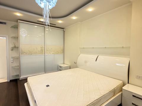 квартира за адресою Раїси Окіпної вул., 18