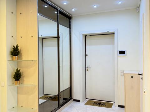 квартира за адресою Раїси Окіпної вул., 18