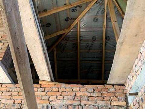 коммерческая по адресу  Староконстантинов, Миру ул., 1