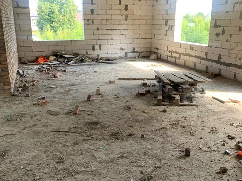 коммерческая по адресу  Староконстантинов, Миру ул., 1