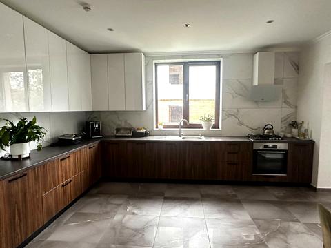 будинок за адресою миру, 65