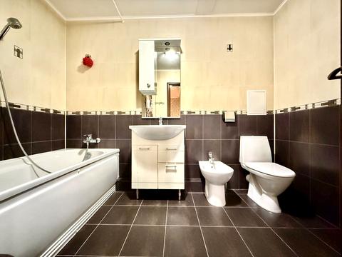 квартира за адресою Павла Скоропадського вул., 8