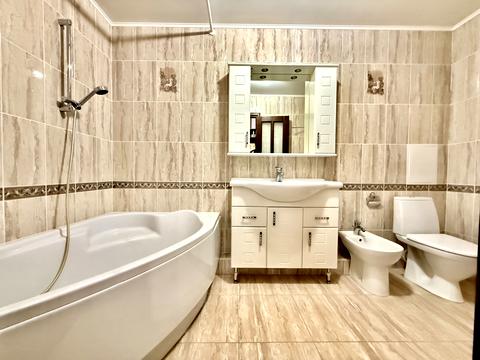 квартира за адресою Павла Скоропадського вул., 8