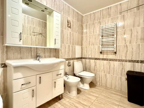 квартира за адресою Павла Скоропадського вул., 8