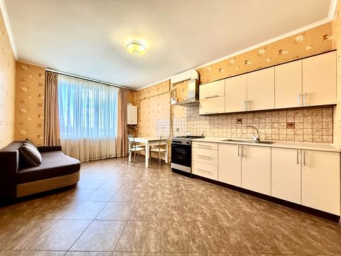 квартира за адресою Павла Скоропадського вул., 8