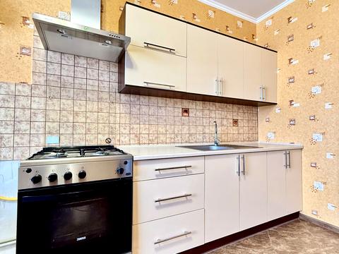 квартира за адресою Павла Скоропадського вул., 8