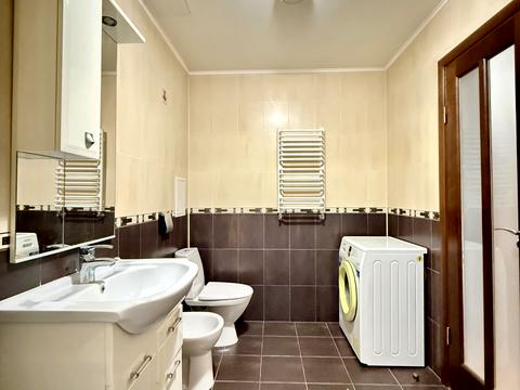 квартира за адресою Павла Скоропадського вул., 8