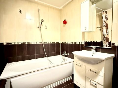 квартира за адресою Павла Скоропадського вул., 8