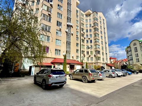 квартира за адресою Павла Скоропадського вул., 8