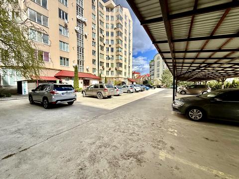 квартира за адресою Павла Скоропадського вул., 8