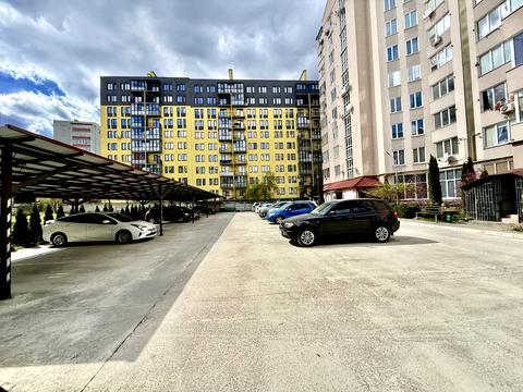 квартира за адресою Павла Скоропадського вул., 8