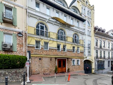 коммерческая по адресу Воздвиженская ул., 31