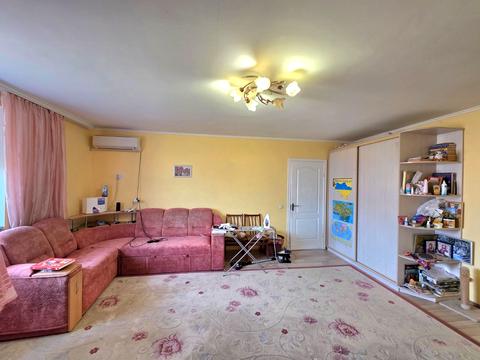 будинок за адресою Героїв України вул.