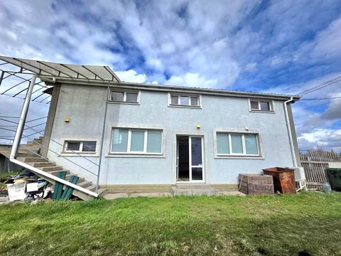 будинок за адресою Героїв України вул.