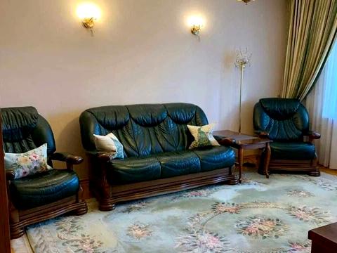 квартира за адресою Івана Мазепи вул. (Січневого Повстання), 12-Б