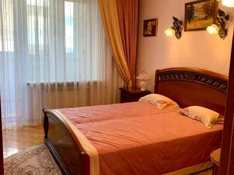 квартира за адресою Івана Мазепи вул. (Січневого Повстання), 12-Б