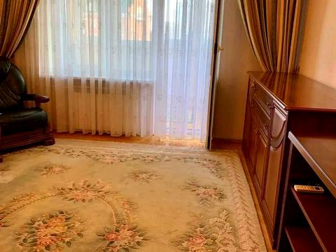 квартира за адресою Івана Мазепи вул. (Січневого Повстання), 12-Б