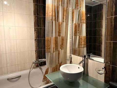 квартира за адресою Василя Симоненка вул., 35