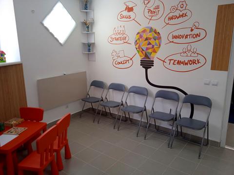 комерційна за адресою Злуки просп., 47-А