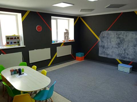 комерційна за адресою Злуки просп., 47-А