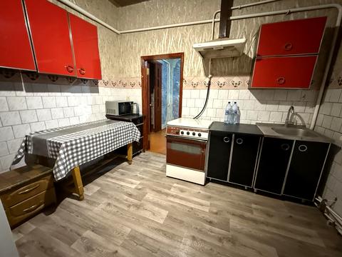 будинок за адресою Василя Симоненка пров., 1а