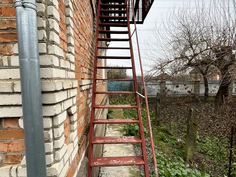 будинок за адресою Василя Симоненка пров., 1а