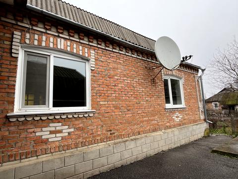 будинок за адресою Василя Симоненка пров., 1а