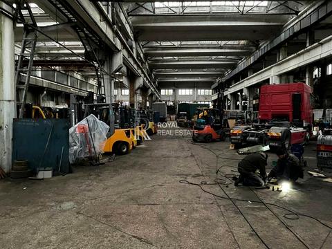 комерційна за адресою Бережанська вул., 15