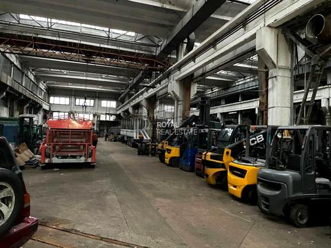 комерційна за адресою Бережанська вул., 15