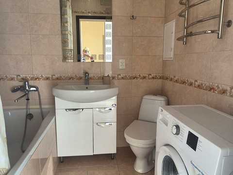 квартира за адресою Середньофонтанська вул., 35