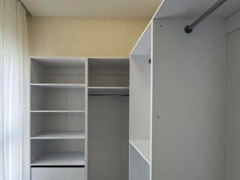 будинок за адресою Святопетровського вул. (Петровського)