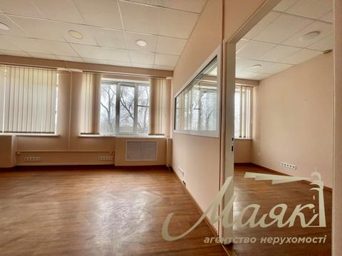 комерційна за адресою Заводська вул., 5