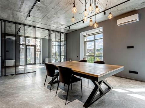 коммерческая по адресу Андрея Верхогляда ул. (Михайла Драгомирова), 19-А