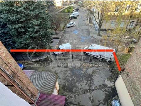 комерційна за адресою Вацлава Гавела бульв. (Івана Лепсе), 8