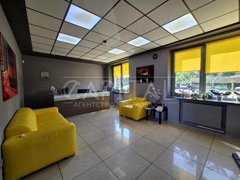 комерційна за адресою Старокиївська вул., 54