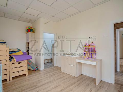 комерційна за адресою Метрологічна вул., 56