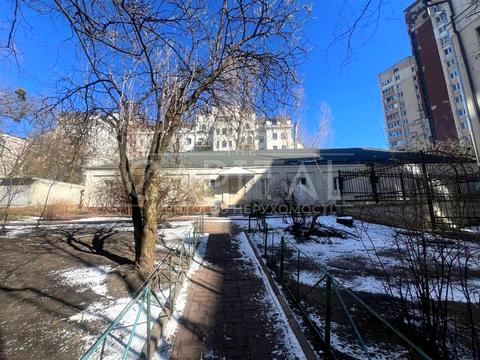 коммерческая по адресу Юрия Ильенко ул. (Мельникова), 35