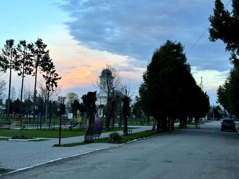 комерційна за адресою 2-й провулок Грушевського, 2-А