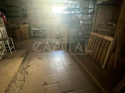 комерційна за адресою Шевченка вул., 21