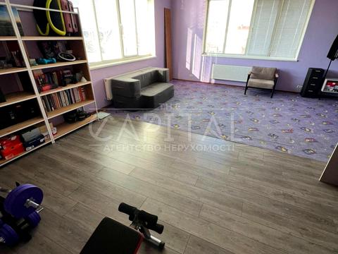 комерційна за адресою Шевченка вул., 21