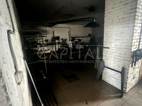 комерційна за адресою Шевченка вул., 21