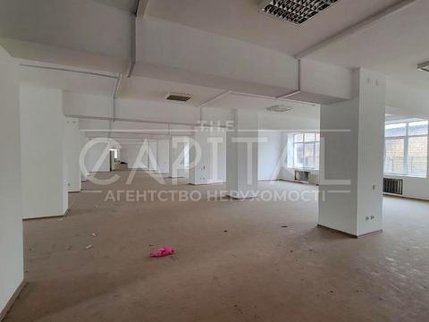 комерційна за адресою Золотоустівська вул., 23