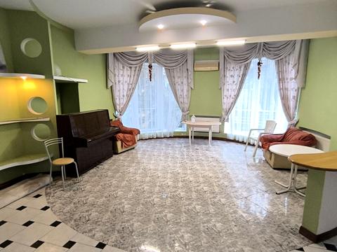 коммерческая по адресу 1-й Китобойный пер., 18а