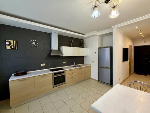 квартира за адресою Олександра Мишуги вул., 2