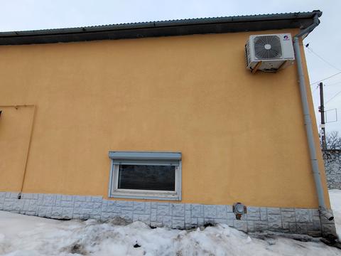 комерційна за адресою Бережанська вул., 23Б