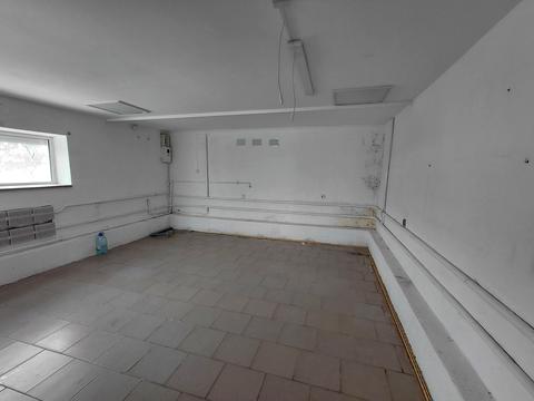 комерційна за адресою Бережанська вул., 23Б