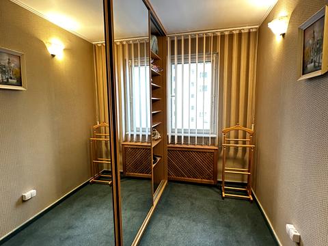 квартира по адресу Ивана Пулюя ул., 1