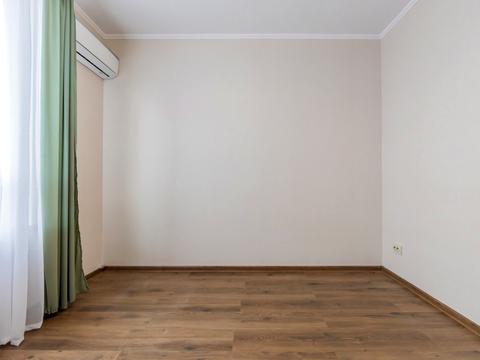 квартира за адресою Салютна вул., 2к3