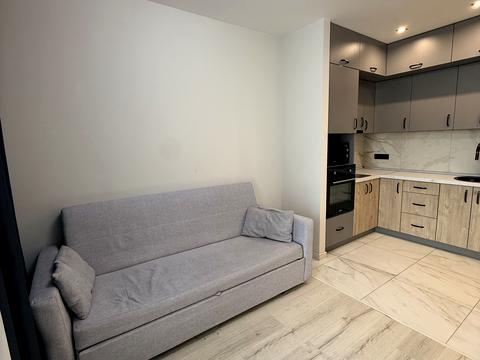 квартира за адресою Салютна вул., 2к18