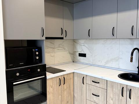квартира за адресою Салютна вул., 2к18